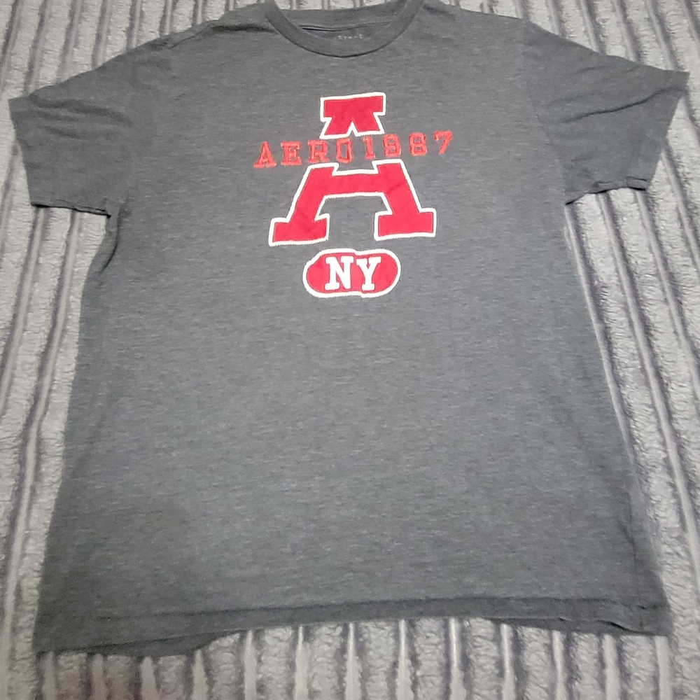 Aeropostale Red and Gray Short Sleeve Tee